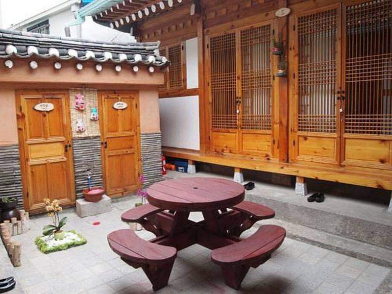 Haemil Hanok Guesthouse Сеул Экстерьер фото