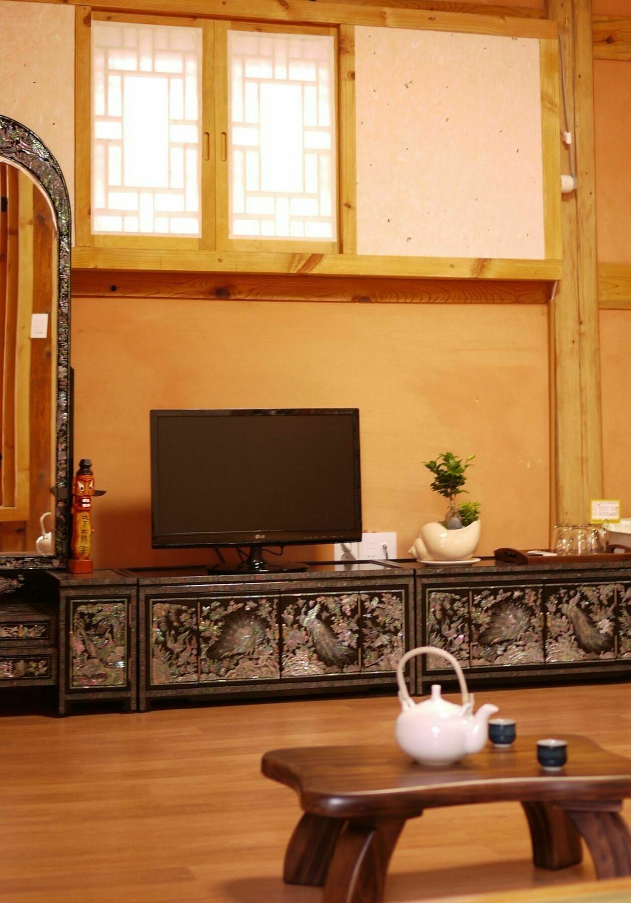 Haemil Hanok Guesthouse Сеул Экстерьер фото