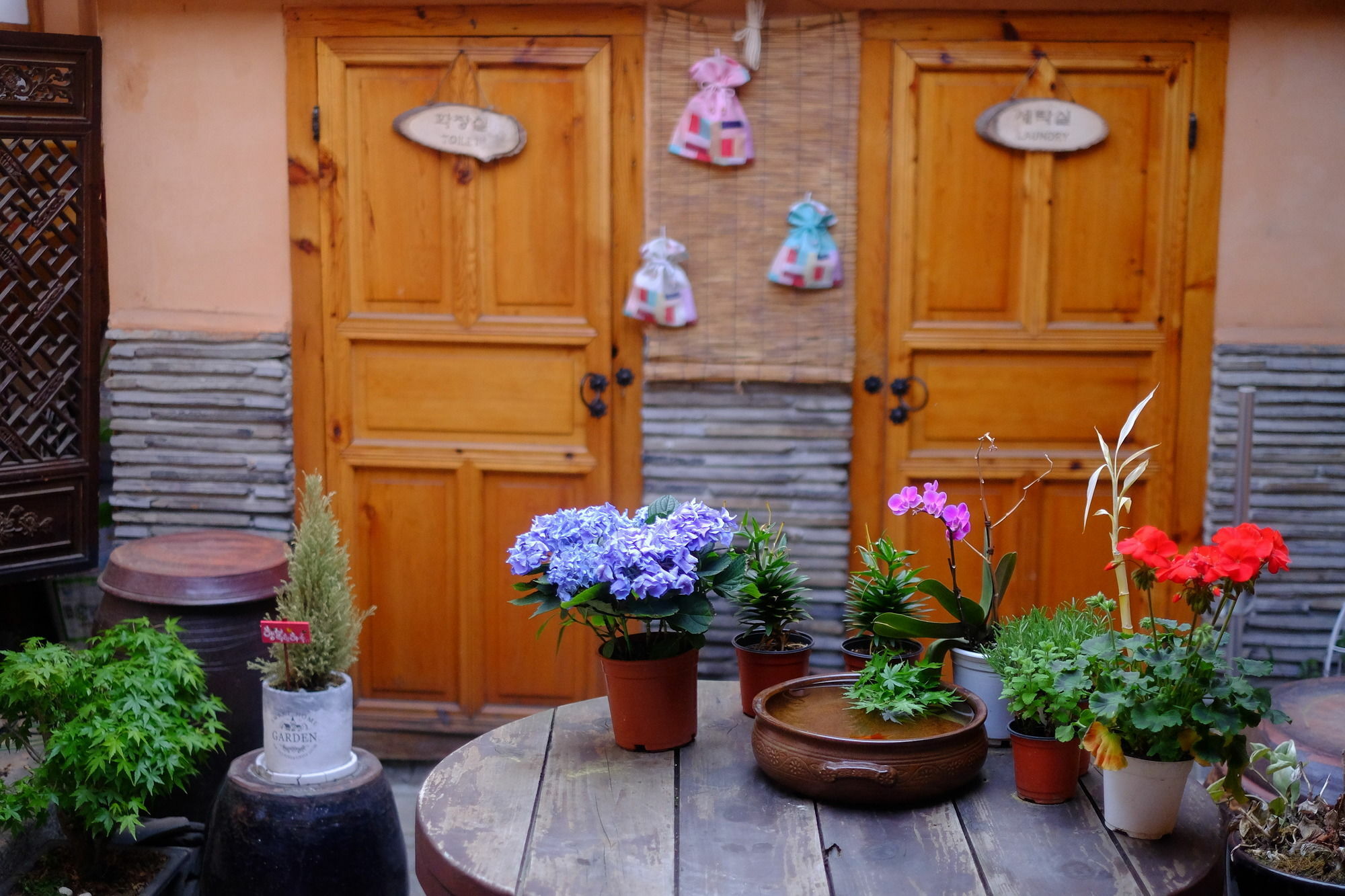 Haemil Hanok Guesthouse Сеул Экстерьер фото